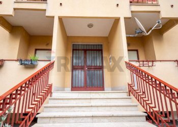 Casa all\'aperto - Appartamento via regina elena
 
108, Francavilla di Sicilia - foto 2