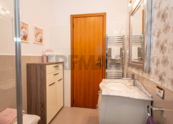 Bagno - Appartamento via regina elena
 
108, Francavilla di Sicilia - foto 25