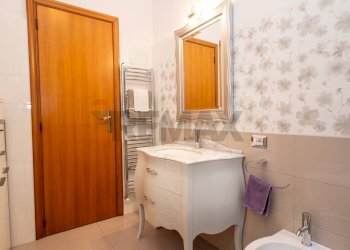 Bagno - Appartamento via regina elena
 
108, Francavilla di Sicilia - foto 27