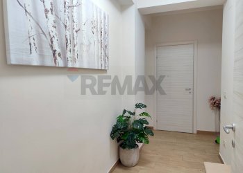 Hall / corridoio - Quadrilocale Via Garibaldi
 
72, Nizza di Sicilia - foto 16