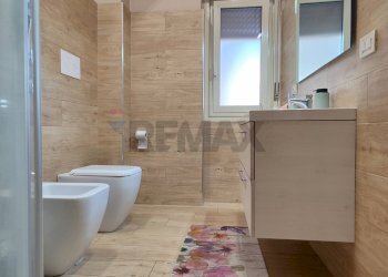 Bagno - Quadrilocale Via Garibaldi
 
72, Nizza di Sicilia - foto 24