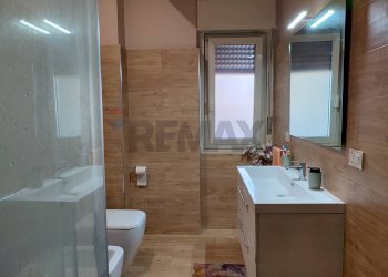 Bagno - Quadrilocale Via Garibaldi
 
72, Nizza di Sicilia - foto 26