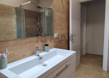 Bagno - Quadrilocale Via Garibaldi
 
72, Nizza di Sicilia - foto 27