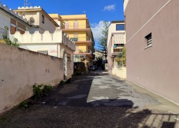 Edificio all\'aperto - Quadrilocale Via Garibaldi
 
72, Nizza di Sicilia - foto 40