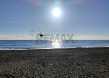 Vista dell\'acqua - Quadrilocale Via Garibaldi
 
72, Nizza di Sicilia - foto 44