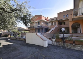 Casa all\'aperto - Trilocale Via Provinciale per Riposto
 
108, Acireale - foto 2