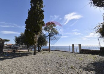 Vista dell\'acqua - Trilocale Via Provinciale per Riposto
 
108, Acireale - foto 35