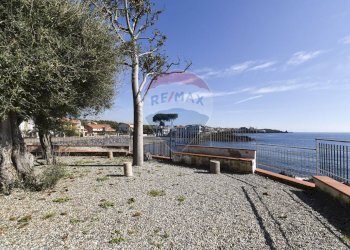 Vista dell\'acqua - Trilocale Via Provinciale per Riposto
 
108, Acireale - foto 36