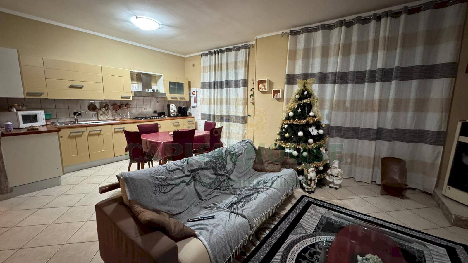 Foto 2 - Trilocale Quadrelle - foto 2