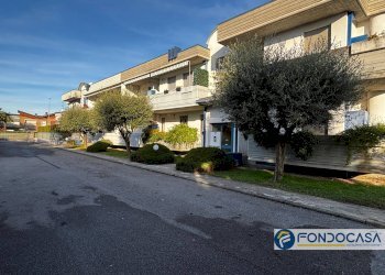 Foto 1 - Bilocale VIA VITTORIO VENETO, Grumello del Monte - foto 1