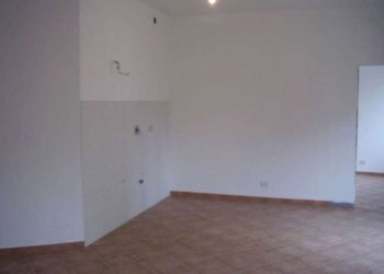 soggiorno con angolo cottura - Trilocale Via Altina, Vinovo - foto 3