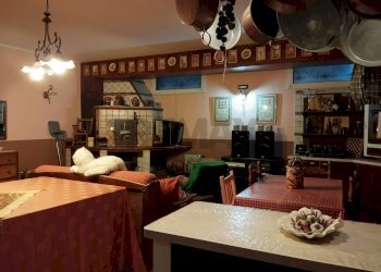 Sala da pranzo - Casa semi indipendente Via Giuseppe De Nittis
 
18, Margherita di Savoia - foto 36