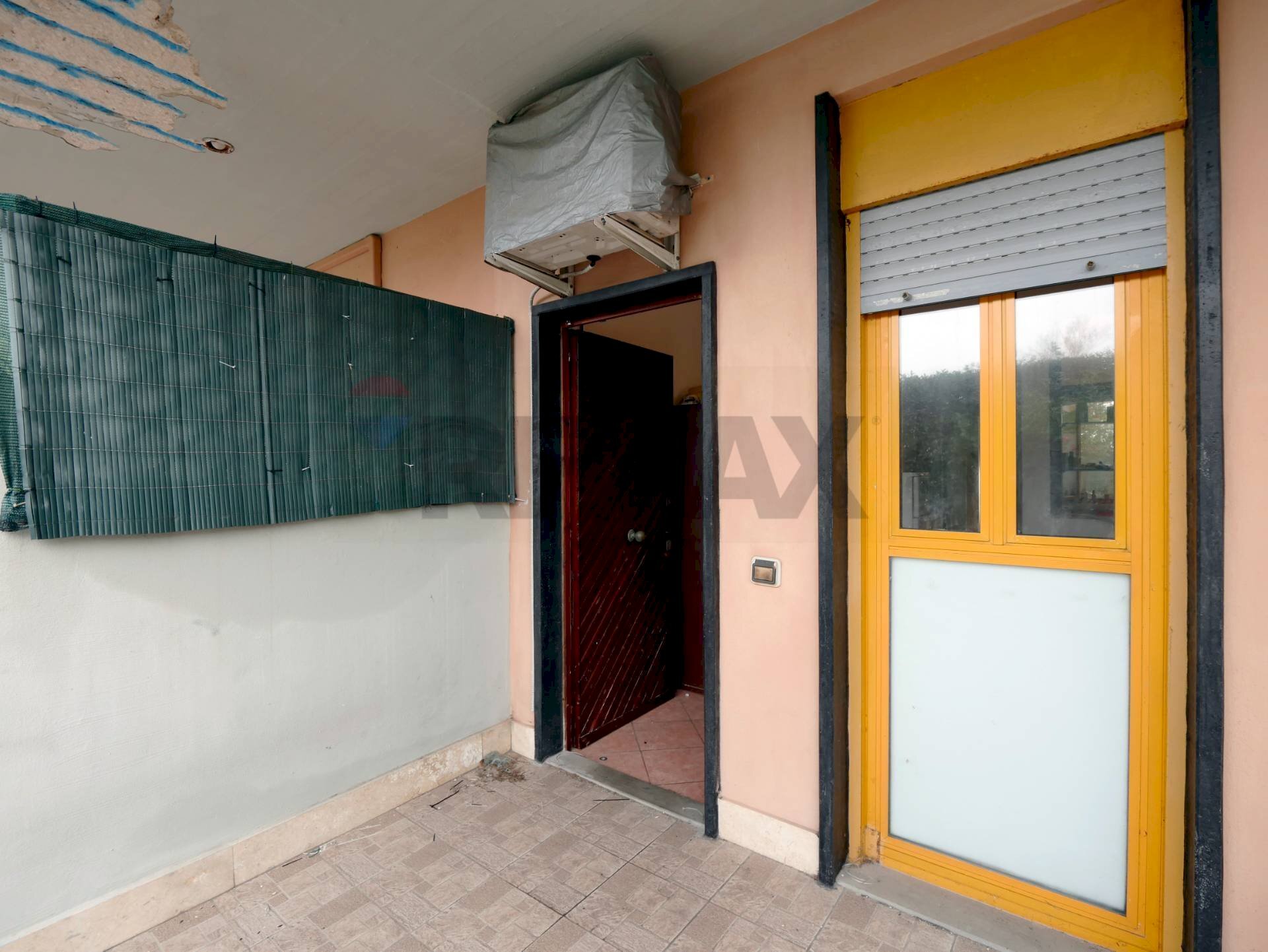 Ricezione / Lobby - Casa semi indipendente Via Raffaele Resta
 
2, Bari - foto 3