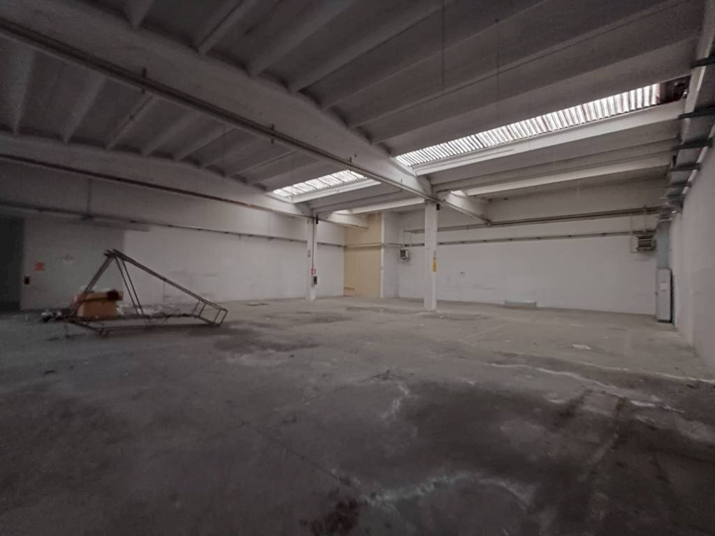 Magazzino - Shed via Nuova Ponente, Carpi - photo 3