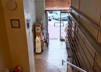 Interno non residenziale - Negozio via 20 Settembre, 39, Cuneo (zona Centro) - foto 17