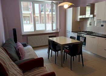 Soggiorno - Trilocale via Antonio Meucci, 32, Cuneo (zona Centro) - foto 5