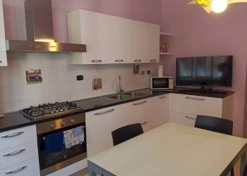 Cucina - Trilocale via Antonio Meucci, 32, Cuneo (zona Centro) - foto 7