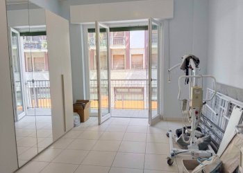 Cucina - Trilocale via Antonio Meucci, 32, Cuneo (zona Centro) - foto 13