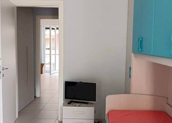 Camera da letto - Trilocale via Antonio Meucci, 32, Cuneo (zona Centro) - foto 17