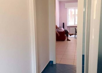 Corridoio - Trilocale via Antonio Meucci, 32, Cuneo (zona Centro) - foto 23