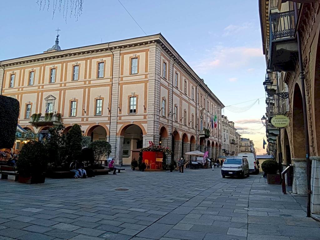 Zona - Negozio via Roma, 27, Cuneo (zona Centro) - foto 1