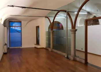 Interno palazzo - Negozio via Roma, 27, Cuneo (zona Centro) - foto 12