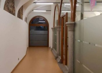 Interno palazzo - Negozio via Roma, 27, Cuneo (zona Centro) - foto 19