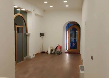 Interno non residenziale - Negozio via Roma, 27, Cuneo (zona Centro) - foto 22