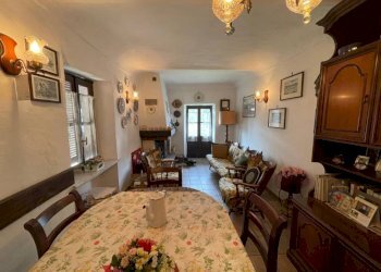 Salone - Appartamento via San Giovanni, 10, Demonte - foto 6