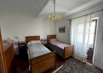 Camera da letto - Appartamento via San Giovanni, 10, Demonte - foto 8