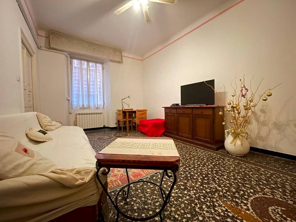 Salone - Terreno non edificabile via Vincenzo Gioberti, 12, Genova (zona Sampierdarena) - foto 2