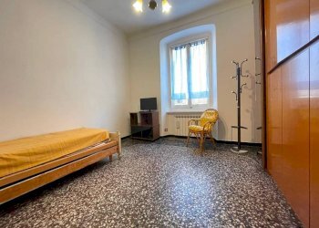 Camera da letto - Non-buildable land via Vincenzo Gioberti, 12, Genova (neighborhood Sampierdarena) - photo 13