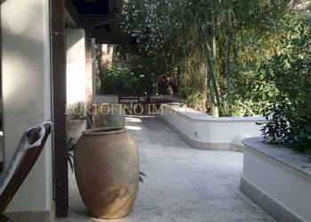 Cortile interno - Villa strada Bivio Riva dei Tessali, 30, Castellaneta - foto 43