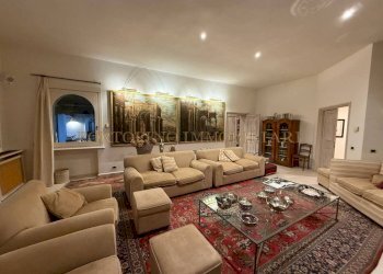 Salone - Villa Lungomare Eroi del Mare, 28, Castellaneta - foto 3