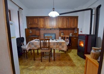 Cucina - Quadrilocale via Bernardino Viglione, 48, Mombasiglio - foto 4