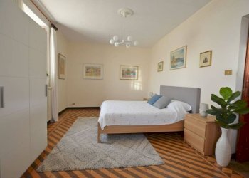 Camera da letto - Quadrilocale via Bernardino Viglione, 48, Mombasiglio - foto 8