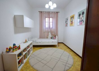 Camera da letto - Quadrilocale via Bernardino Viglione, 48, Mombasiglio - foto 10