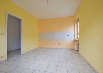 Cucina - Trilocale via Lorenzo Eula, 6, Mondovì - foto 2