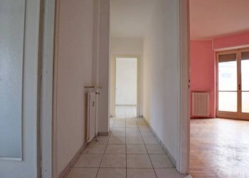 Corridoio - Trilocale via Lorenzo Eula, 6, Mondovì - foto 16