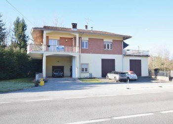 Facciata - Villa strada Statale del Colle di Nava Sud, 13, Mondovì - foto 1