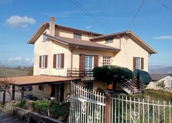 Dettagli - Villa contrada Vertecchia, Pietradefusi - foto 5