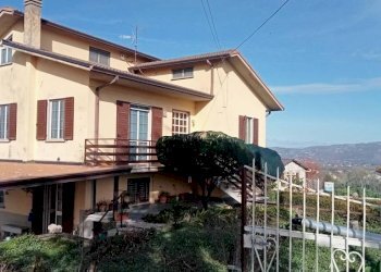 Facciata - Villa contrada Vertecchia, Pietradefusi - foto 7