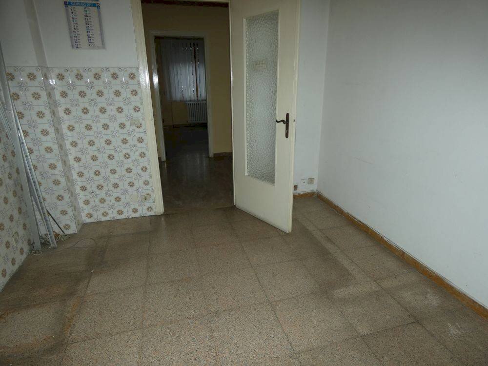 Cucina - Quadrilocale piazza Urbano Prunotto, Alba - foto 1