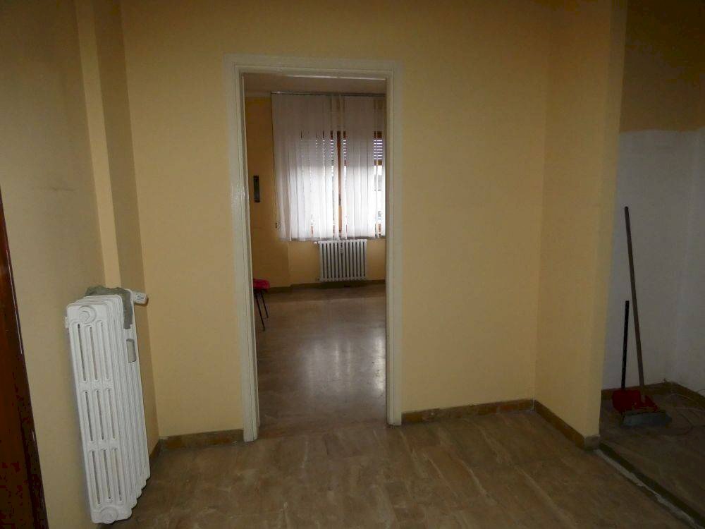 Ingresso - Quadrilocale piazza Urbano Prunotto, Alba - foto 3