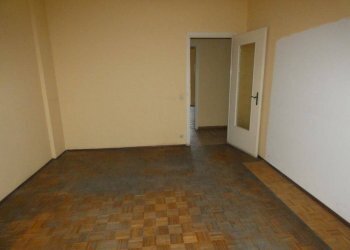 Camera da letto - Quadrilocale piazza Urbano Prunotto, Alba - foto 8