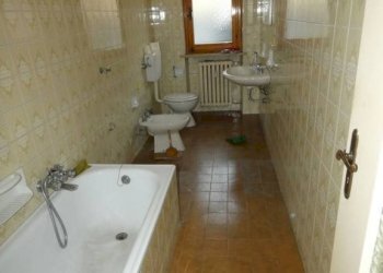 Bagno - Quadrilocale piazza Urbano Prunotto, Alba - foto 11