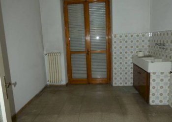 Cucina - Quadrilocale piazza Urbano Prunotto, Alba - foto 16