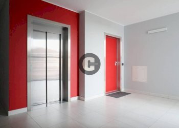 Interno palazzo - Two-room apartment via Parco, 14, Ciriè - photo 31