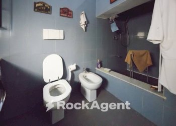 Bagno - Quadrilocale salita di San Barnaba, 28, Genova (zona Castelletto) - foto 16