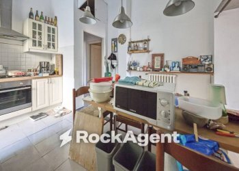Cucina - Quadrilocale salita di San Barnaba, 28, Genova (zona Castelletto) - foto 23